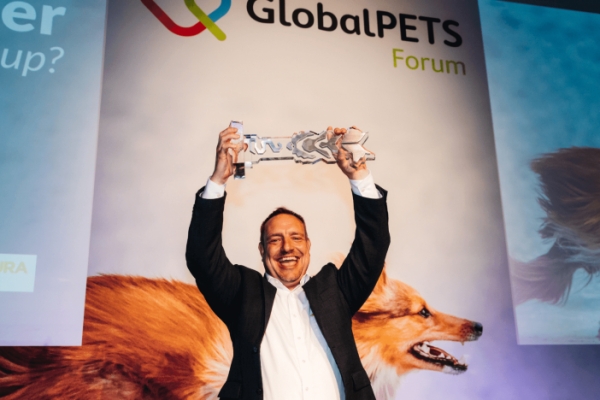 Η αναγνώριση της πορείας ενός πρωτοπόρου: Η Josera έλαβε το βραβείο GlobalPets Forum 2022